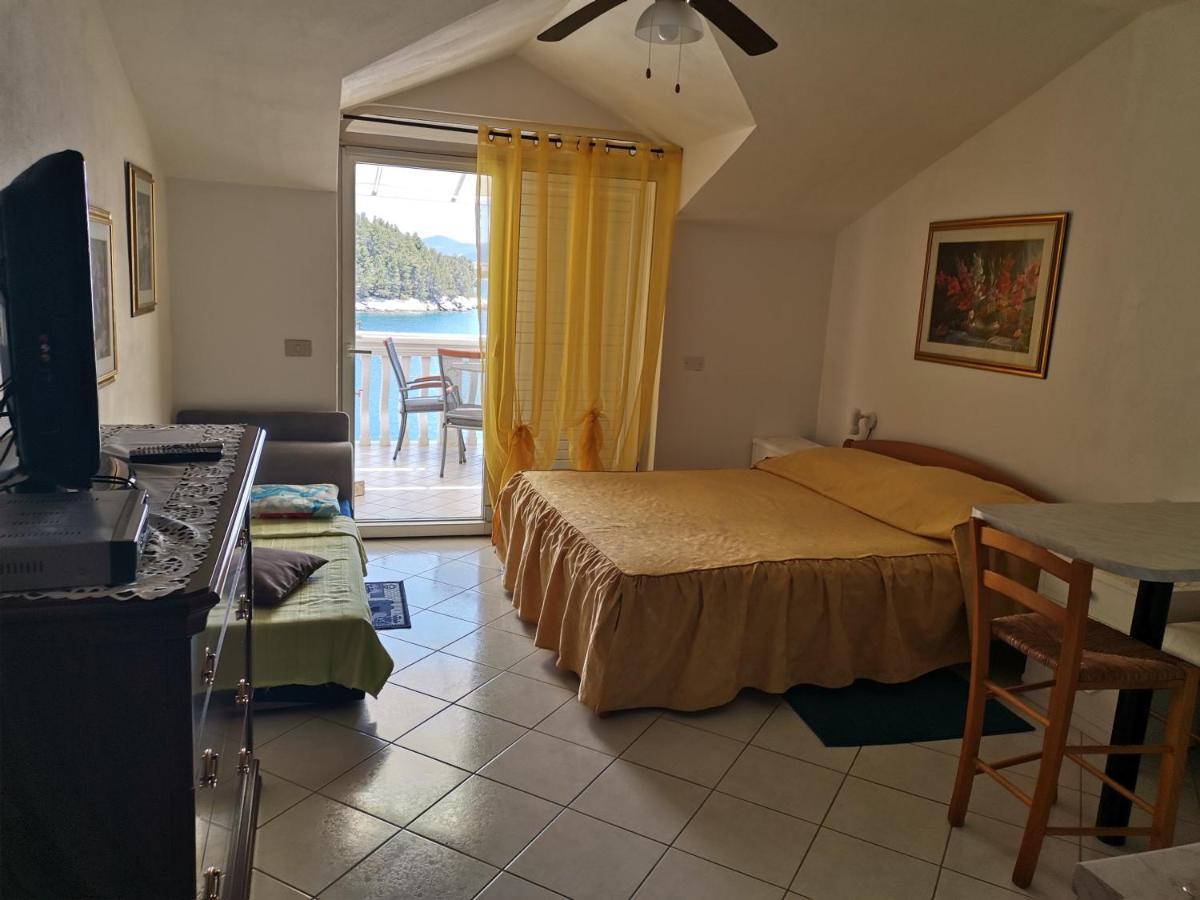 Rosa Apartment