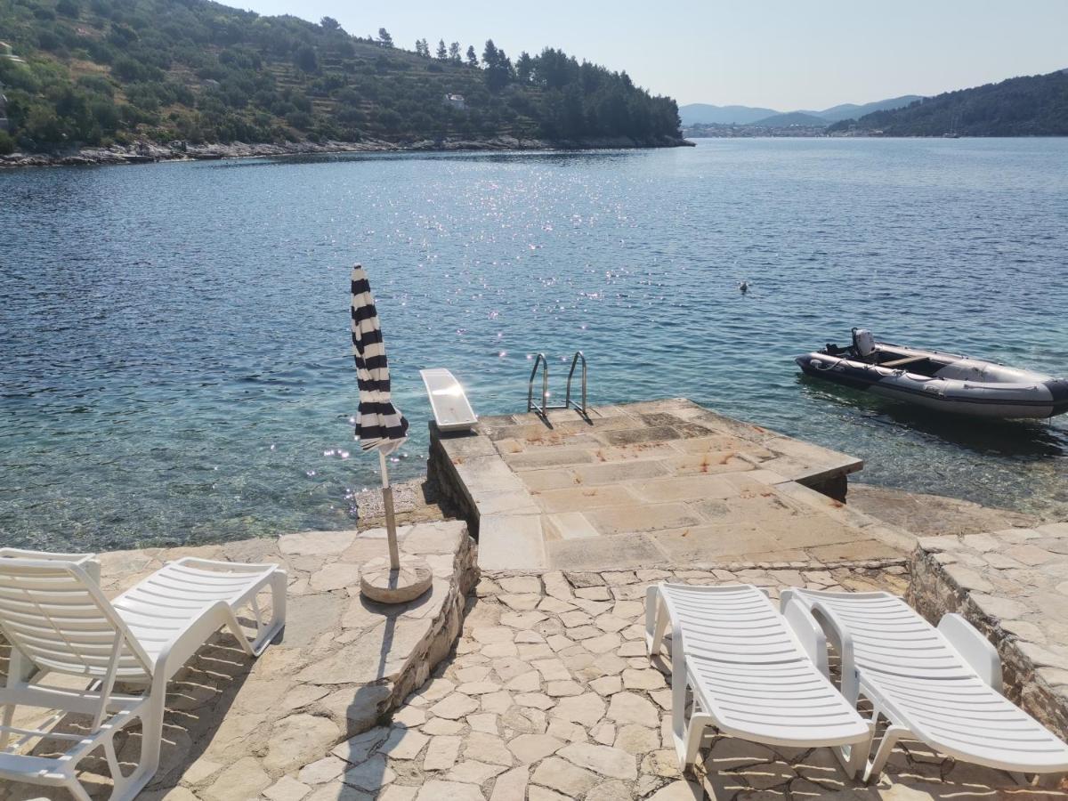 Rosa Apartment Vela Luka