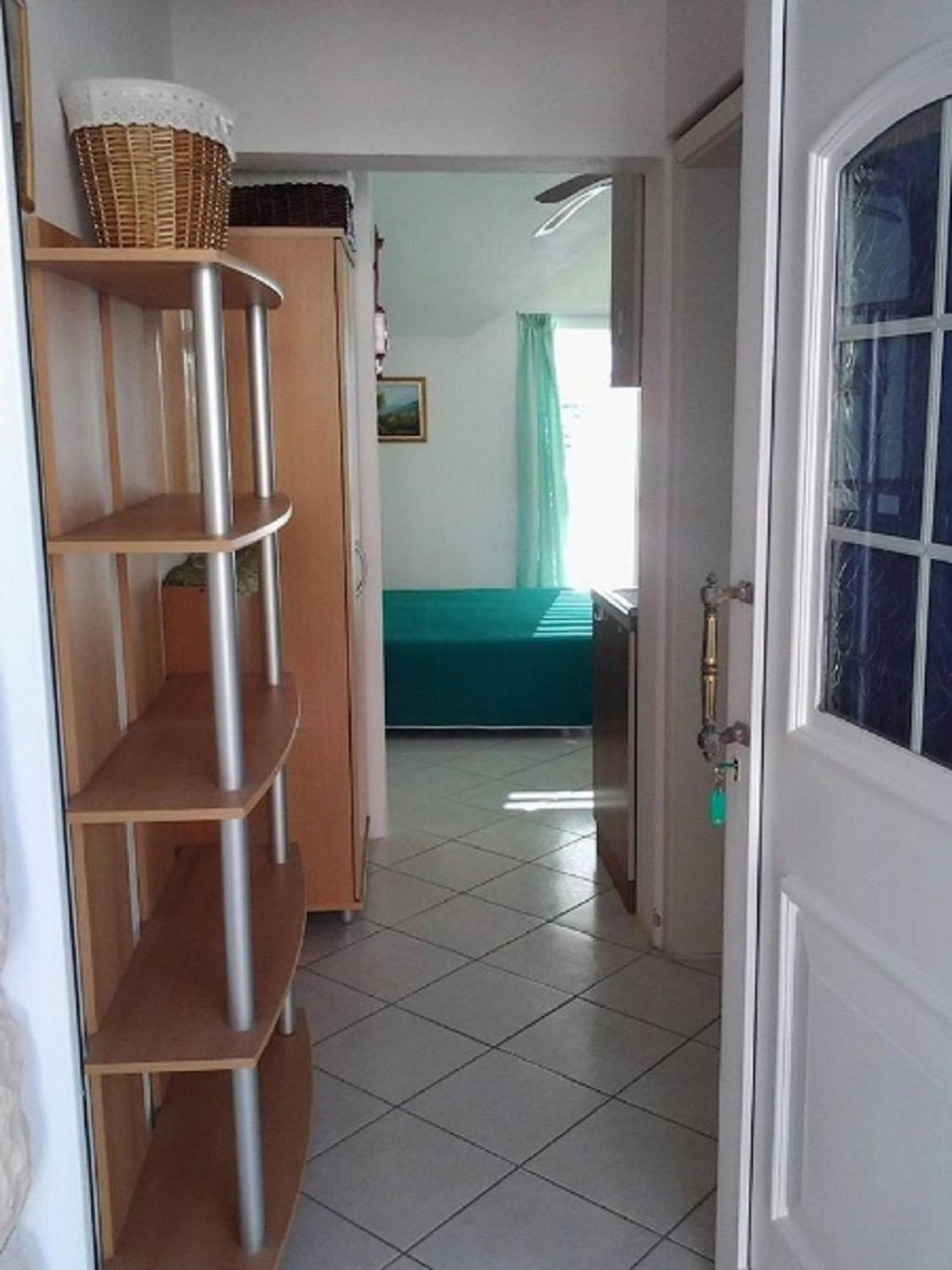 Rosa Apartment Vela Luka